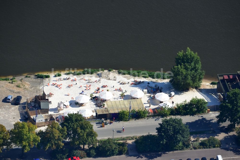 Luftbild Magdeburg - Gelände der Strandbar Magdeburg am Ufer der Elbe in Magdeburg in Sachsen-Anhalt