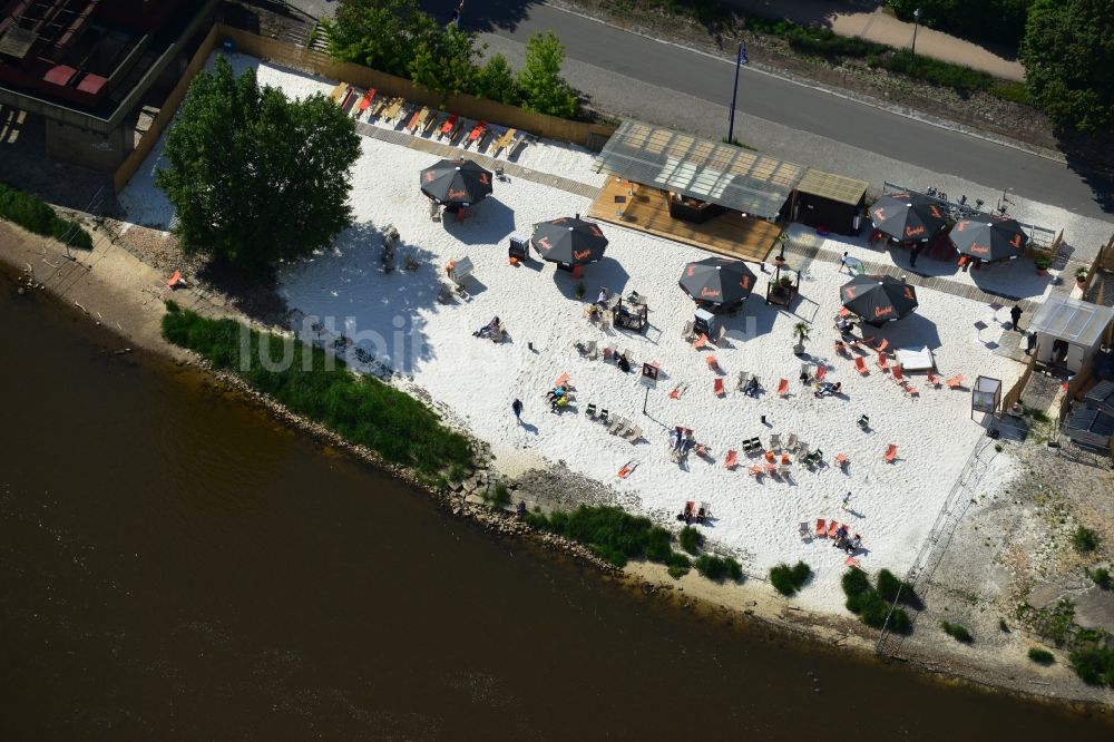 Luftbild Magdeburg - Gelände der Strandbar Magdeburg am Ufer der Elbe in Magdeburg in Sachsen-Anhalt