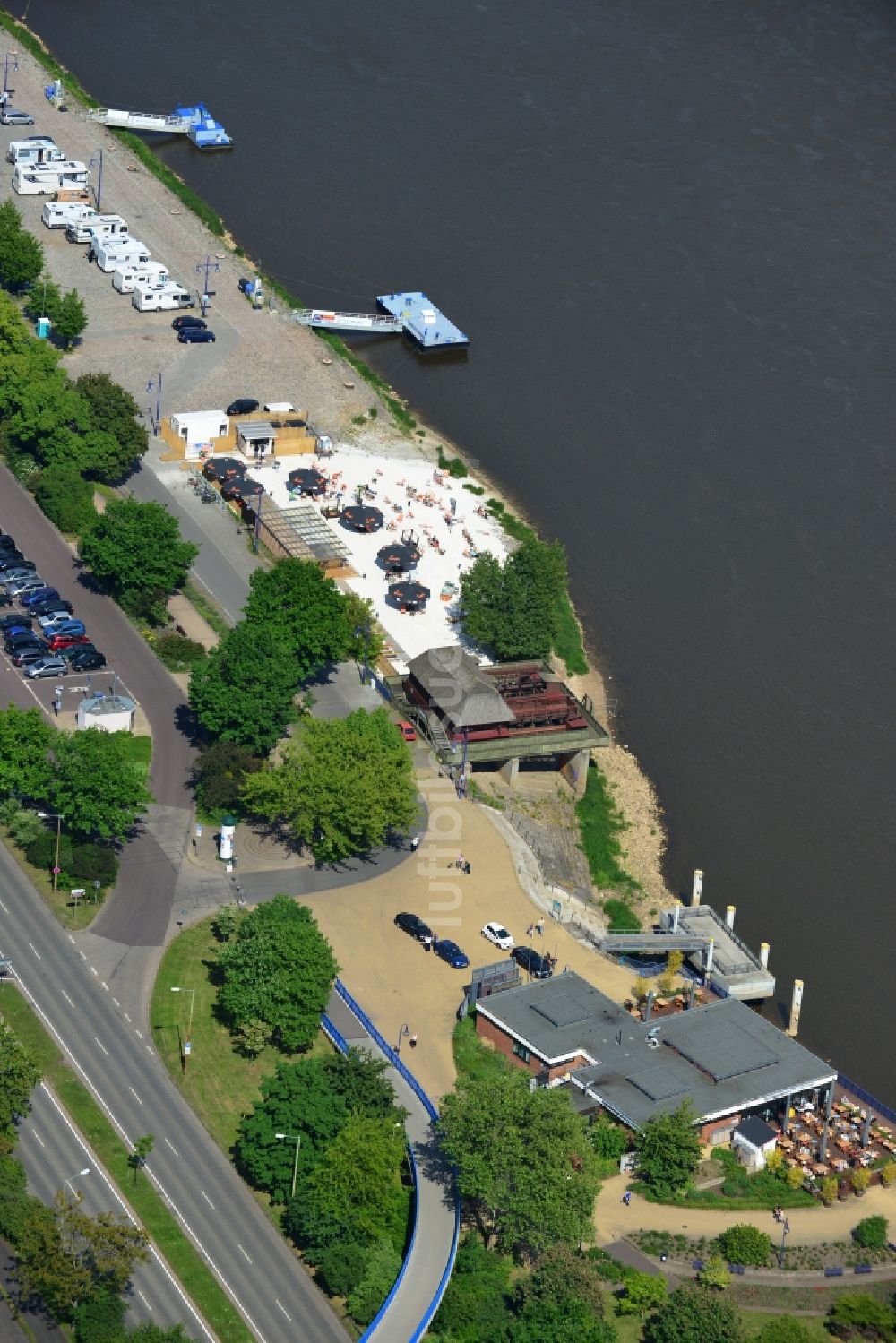 Luftaufnahme Magdeburg - Gelände der Strandbar Magdeburg am Ufer der Elbe in Magdeburg in Sachsen-Anhalt