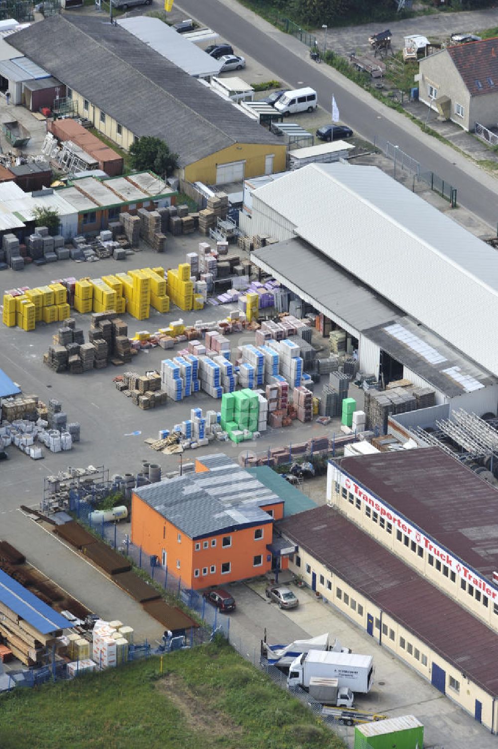 Luftbild Bernau - Gelände der typenoffenen Nutzfahrzeugwerkstatt Truck Center in Bernau