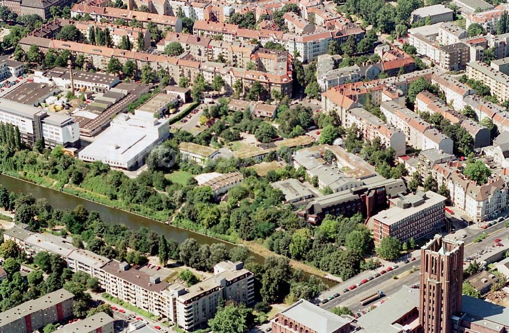 Berlin Tempelhof von oben - 09.08.1995 Gelände der UFA Fabrik (Viktoriastraße 18-20 12105 Berlin (Tempelhof))