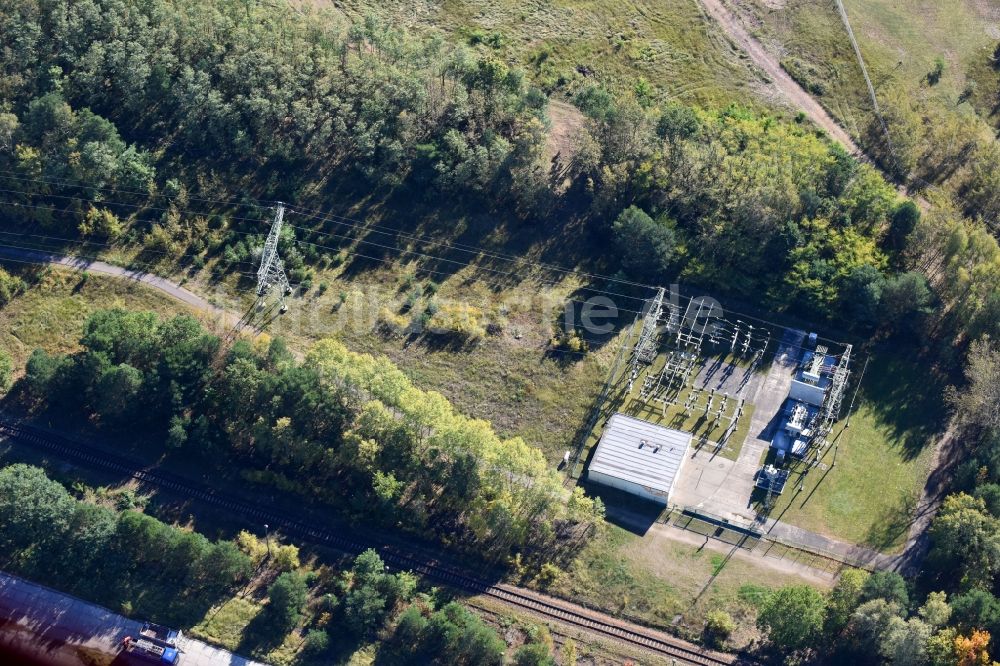 Luftaufnahme Fürstenwalde/Spree - Gelände des Umspannwerkes am Bahndamm in Fürstenwalde/Spree im Bundesland Brandenburg, Deutschland