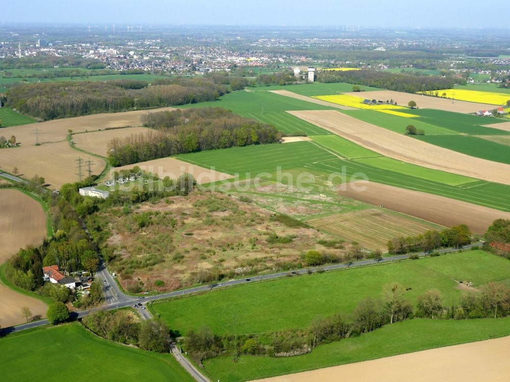 Hamm aus der Vogelperspektive: Gelände des Umspannwerkes und Felder an der Martinsstraße südlich des Stadtteils Lohauserholz in Hamm im Bundesland Nordrhein-Westfalen