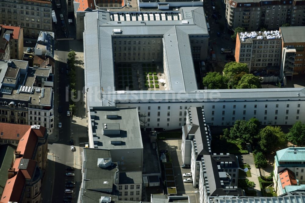 Berlin von oben - Gelände des Umspannwerkes Jägerstraße - Mauerstraße im Stadtzentrum Mitte in Berlin