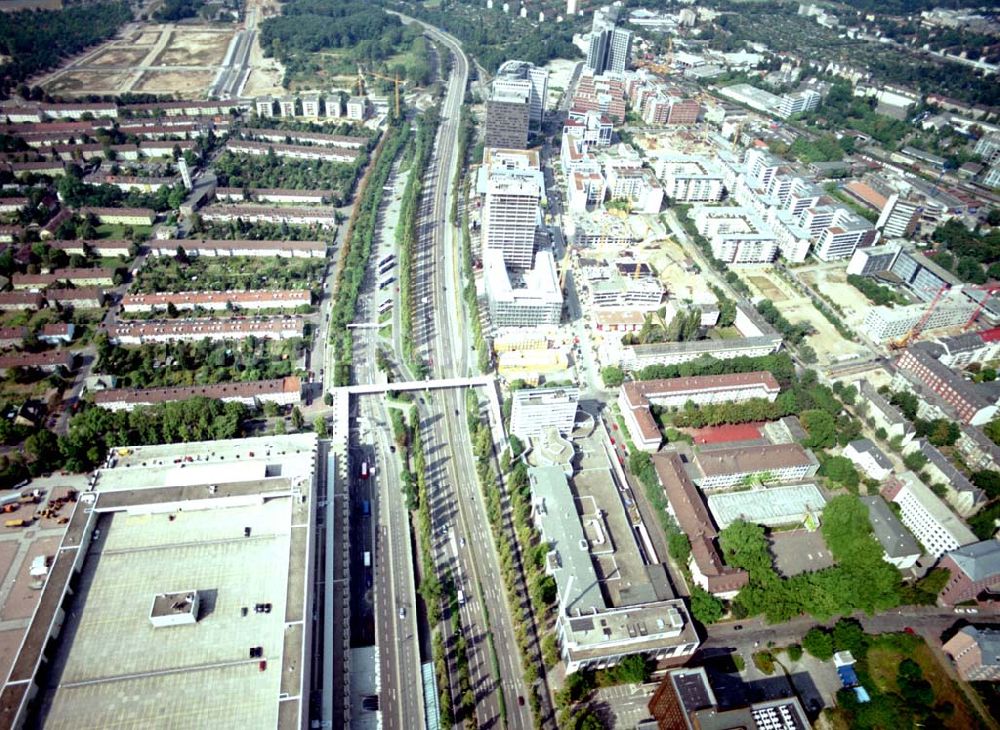 Luftbild Frankfurt am Main - Gelände der Union-Druckerei an der Theodor-Heuss-Allee 90-98 in Frankfurt / Main.