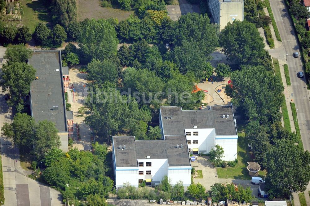 Luftaufnahme Berlin - Gelände der Waldorfschule in Berlin- Mahlsdorf