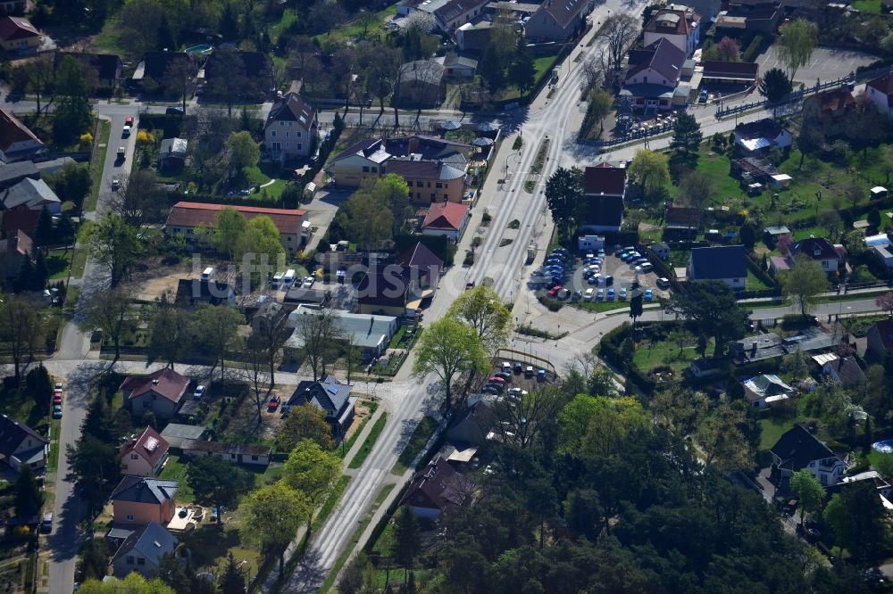 Falkensee aus der Vogelperspektive: Gelände der Wohngebiete an der Falkenhagener Straße / Bredower Straße in Falkensee im Bundesland Brandenburg