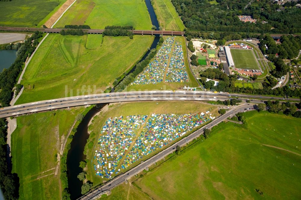 Luftbild Mülheim an der Ruhr - Gelände des Zeltplatz des Ruhr Reggae Summer- Musik- Festival in Mülheim an der Ruhr im Bundesland Nordrhein-Westfalen