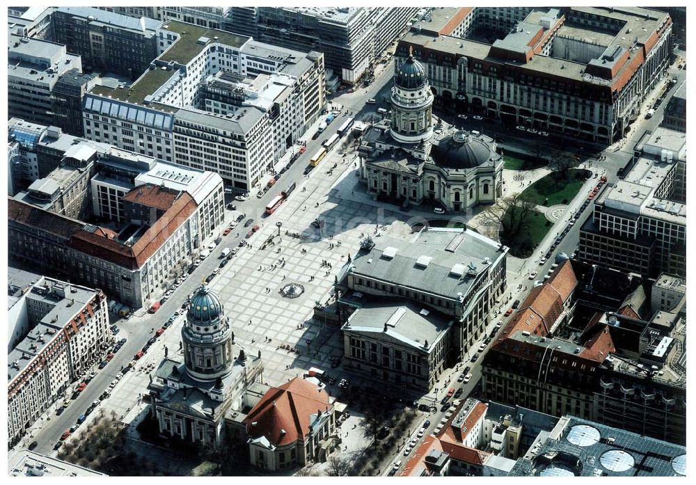 Luftbild Berlin - Gendarmenmarkt in Berlin - Mitte.