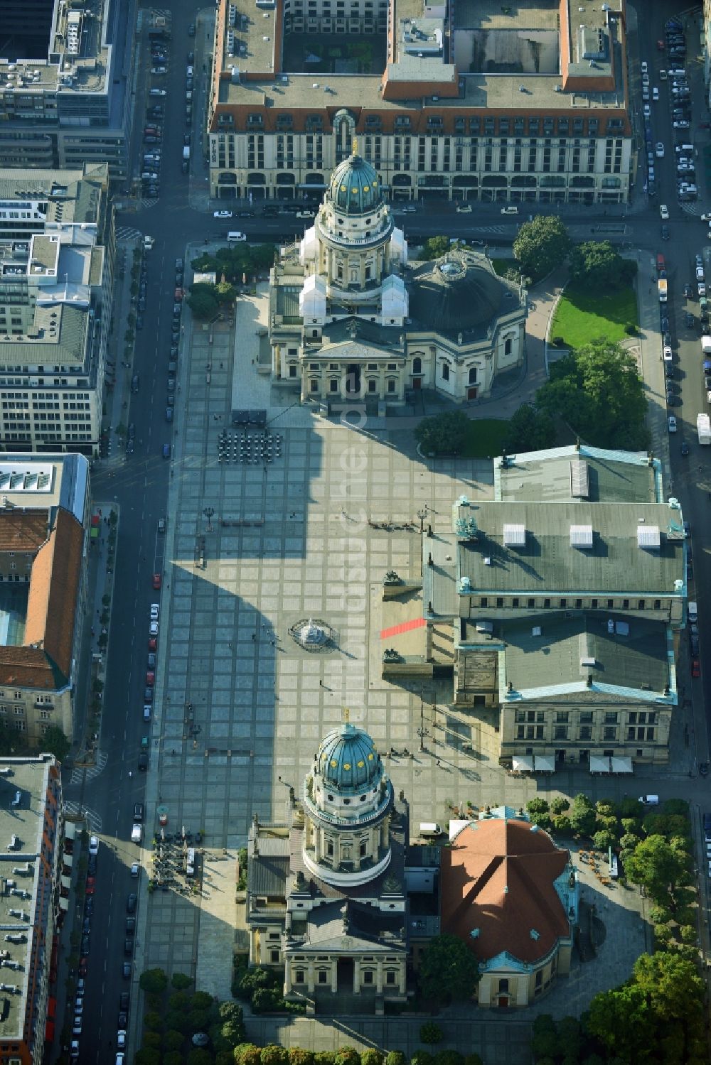 Berlin aus der Vogelperspektive: Gendarmenmarkt im Bezirk Mitte von Berlin