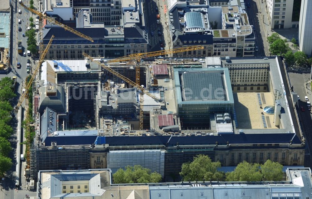 Berlin von oben - Generalsanierung und Modernisierung der Staatsbibliothek zu Berlin Unter den Linden im Bezirk Mitte in Berlin