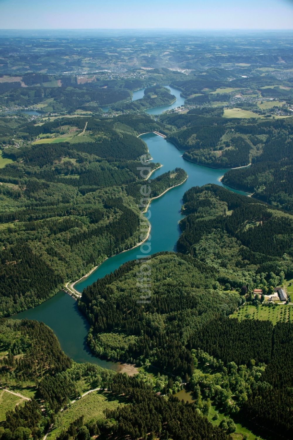 Gummersbach von oben - Genkeltalsperre in Gummersbach im Bundesland Nordrhein-Westfalen