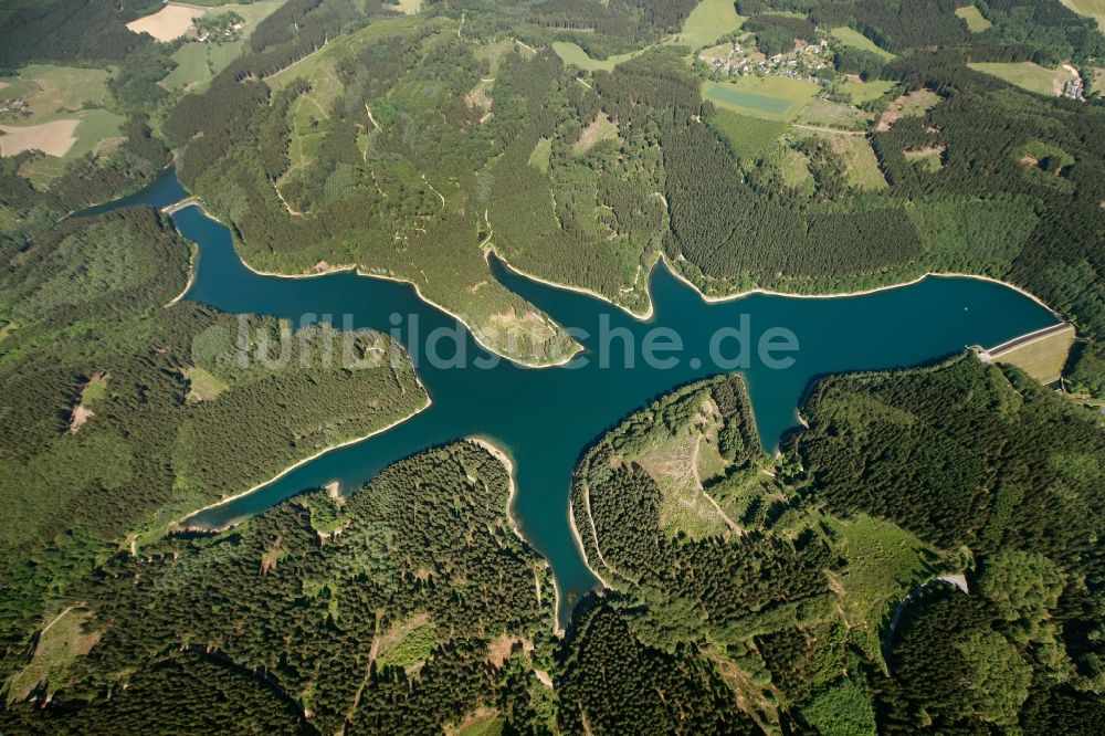 Gummersbach von oben - Genkeltalsperre in Gummersbach im Bundesland Nordrhein-Westfalen