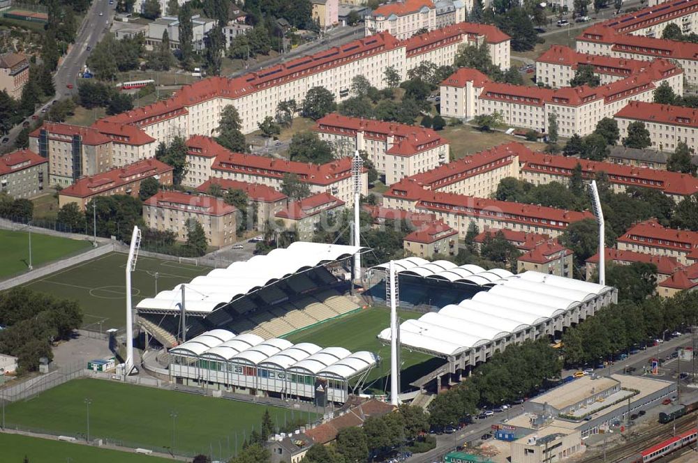 Wien von oben - Gerhard-Hanappi-Stadion in Wien in Österreich