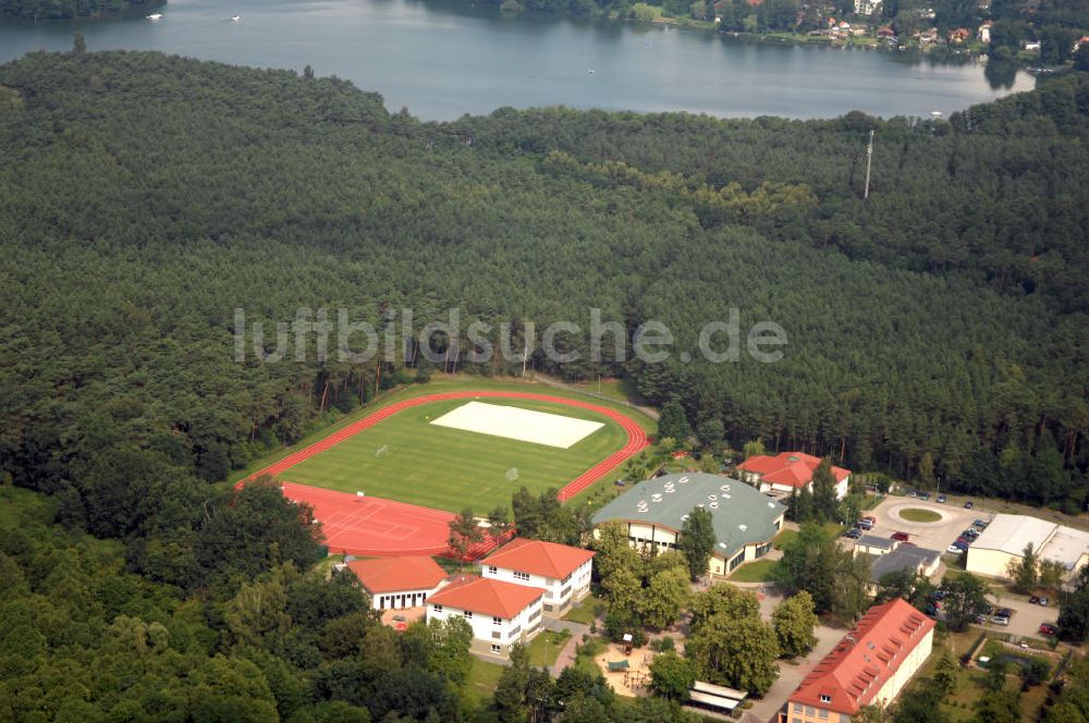 Grünheide aus der Vogelperspektive: Gerhardt-Hauptmann-Schule