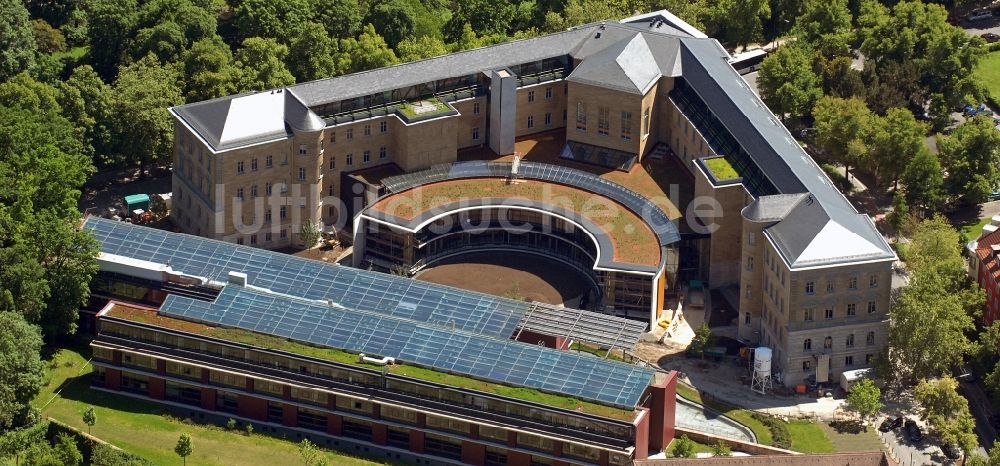 Luftbild Würzburg - Gerichts- Gebäudekomplex des Amtsgericht Würzburg an der Ottostraße im Ortsteil Altstadt in Würzburg im Bundesland Bayern, Deutschland