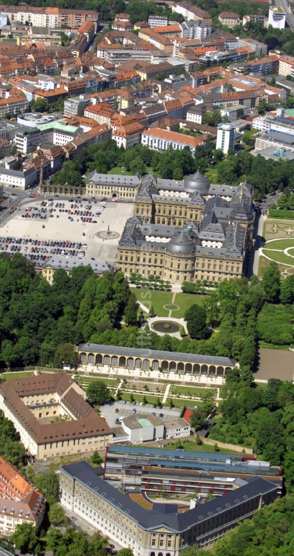 Würzburg aus der Vogelperspektive: Gerichts- Gebäudekomplex des Amtsgericht Würzburg an der Ottostraße im Ortsteil Altstadt in Würzburg im Bundesland Bayern, Deutschland