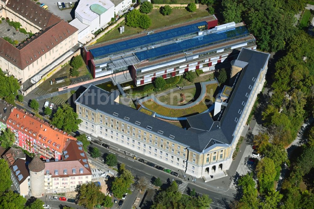 Würzburg von oben - Gerichts- Gebäudekomplex des Amtsgericht Würzburg an der Ottostraße im Ortsteil Altstadt in Würzburg im Bundesland Bayern, Deutschland