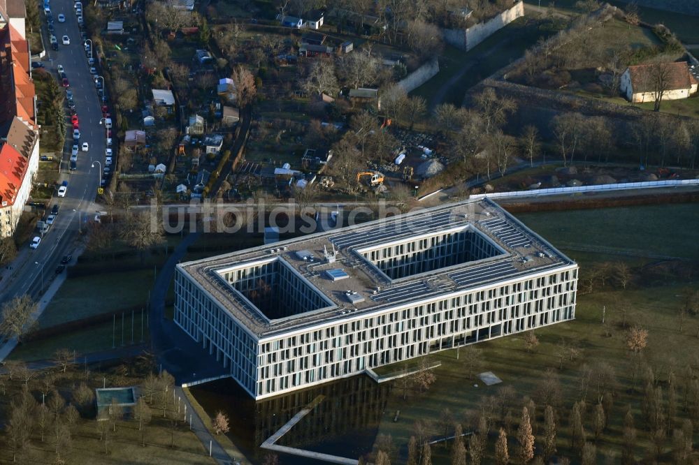 Luftaufnahme Erfurt - Gerichts- Gebäudekomplex des Bundesarbeitsgericht in Erfurt im Bundesland Thüringen, Deutschland