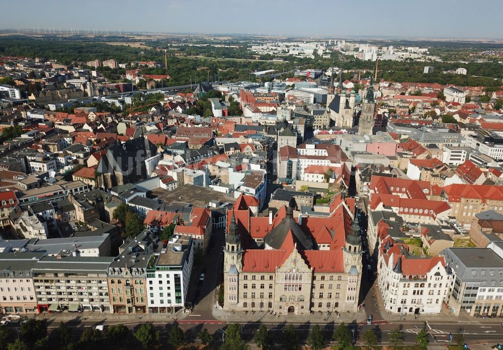 Halle (Saale) von oben - Gerichts- Gebäudekomplex des Landgericht am Hansering in Halle (Saale) im Bundesland Sachsen-Anhalt, Deutschland