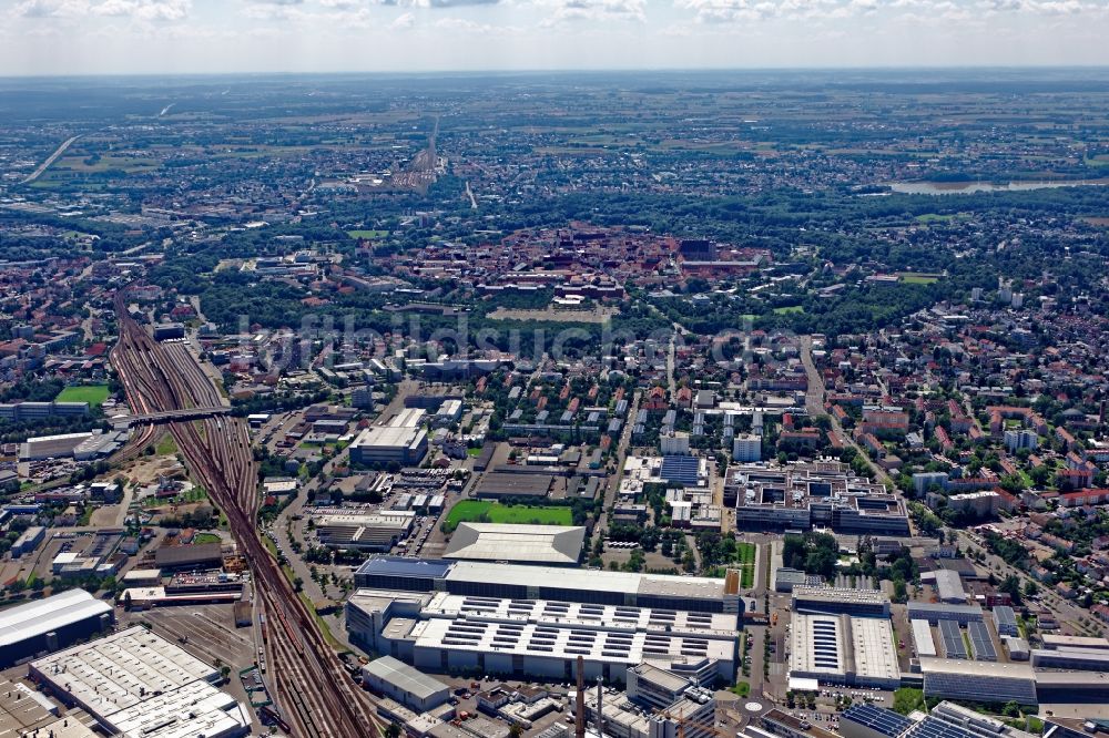 Ingolstadt von oben - Gesamtübersicht der Innenstadt von Ingolstadt im Bundesland Bayern