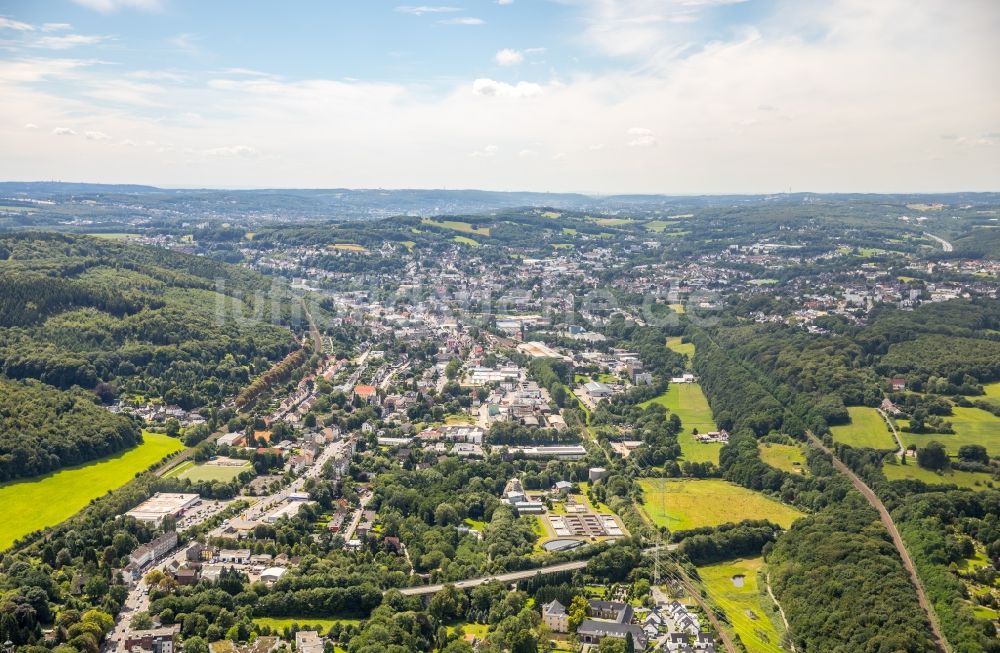 Gevelsberg von oben - Gesamtübersicht und Stadtgebiet mit Außenbezirken und Innenstadtbereich im Ortsteil Gevelsberg in Gevelsberg im Bundesland Nordrhein-Westfalen - NRW, Deutschland