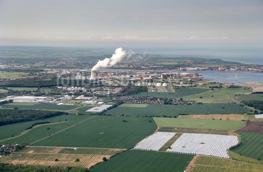 Luftbild Rostock - Gesamtübersicht und Stadtgebiet mit Außenbezirken und Innenstadtbereich in Rostock im Bundesland Mecklenburg-Vorpommern, Deutschland