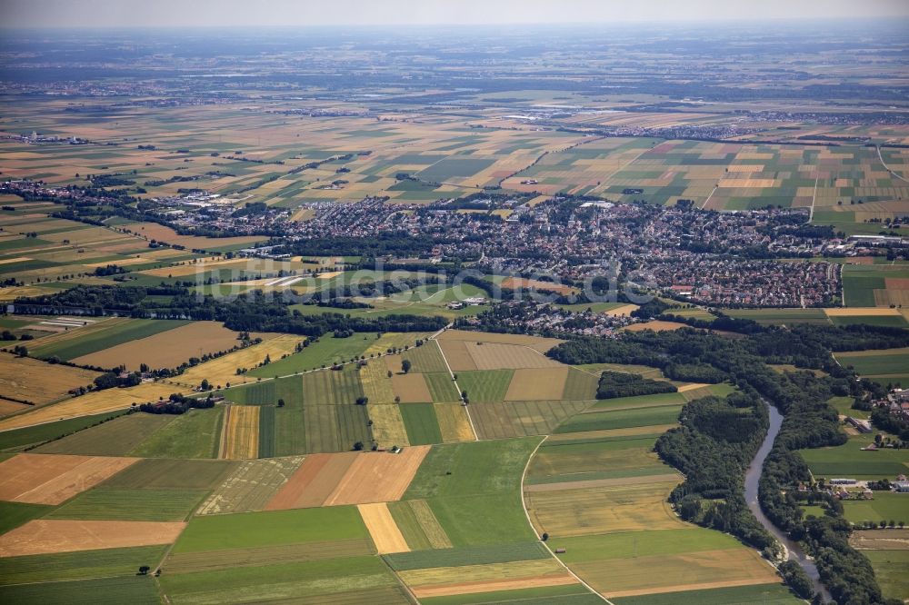 Luftbild Schwabmünchen - Gesamtübersicht und Stadtgebiet mit Außenbezirken und Innenstadtbereich in Schwabmünchen im Bundesland Bayern, Deutschland