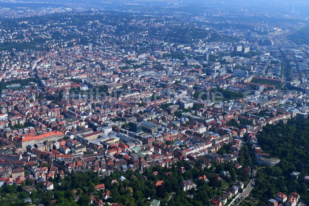 Luftbild Stuttgart - Gesamtübersicht und Stadtgebiet mit Außenbezirken und Innenstadtbereich in Stuttgart im Bundesland Baden-Württemberg, Deutschland