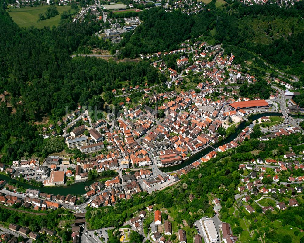 Luftaufnahme Wimberg - Gesamtübersicht und Stadtgebiet mit Außenbezirken und Innenstadtbereich in Wimberg im Bundesland Baden-Württemberg, Deutschland