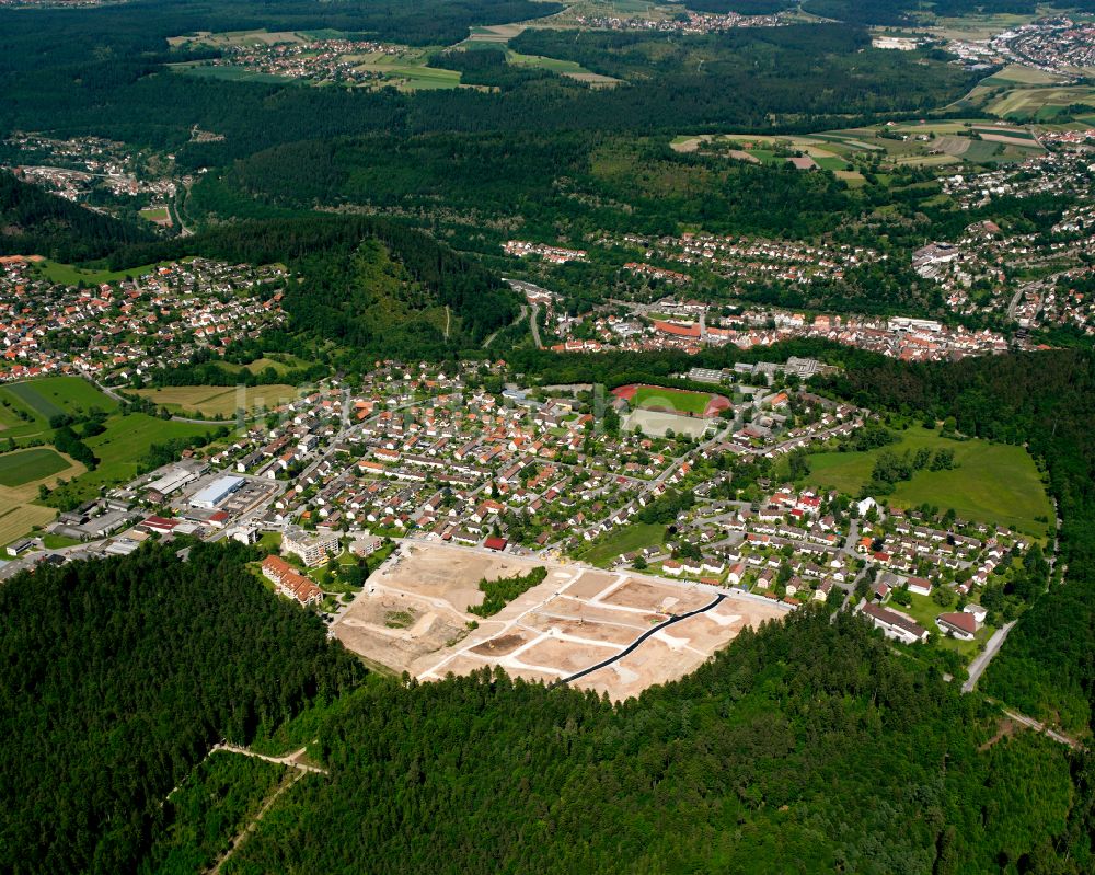 Wimberg aus der Vogelperspektive: Gesamtübersicht und Stadtgebiet mit Außenbezirken und Innenstadtbereich in Wimberg im Bundesland Baden-Württemberg, Deutschland