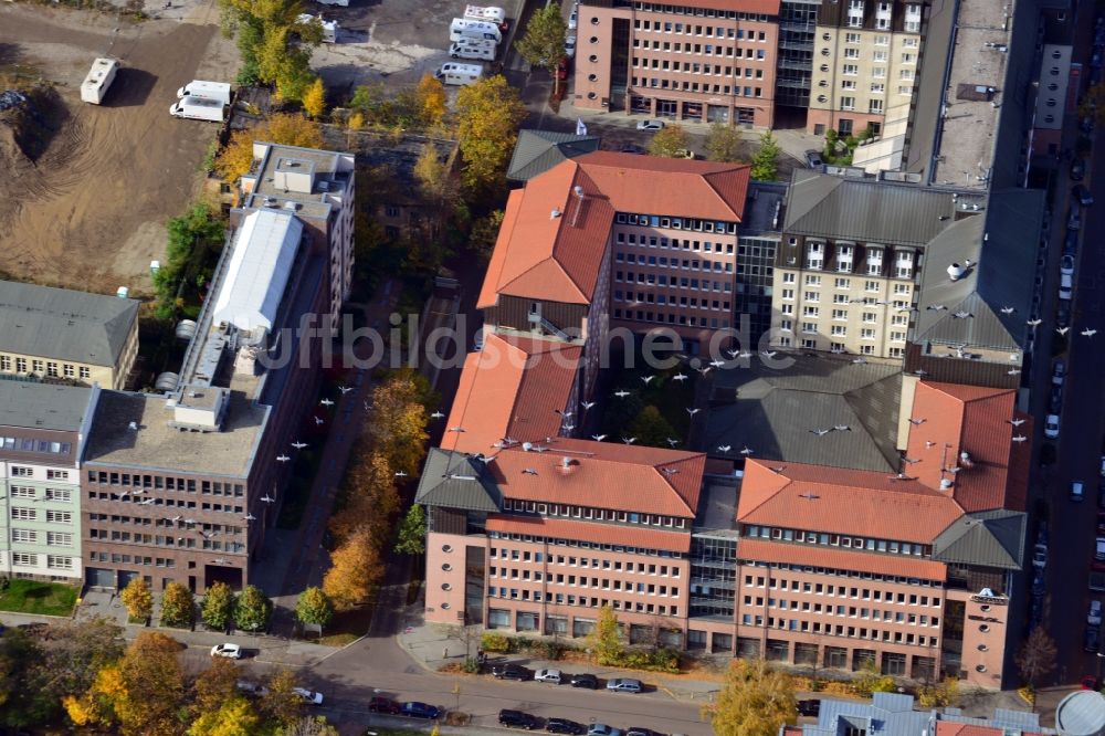 Leipzig von oben - Geschäfts- und Hotelgebäude in Leipzig im Bundesland Sachsen