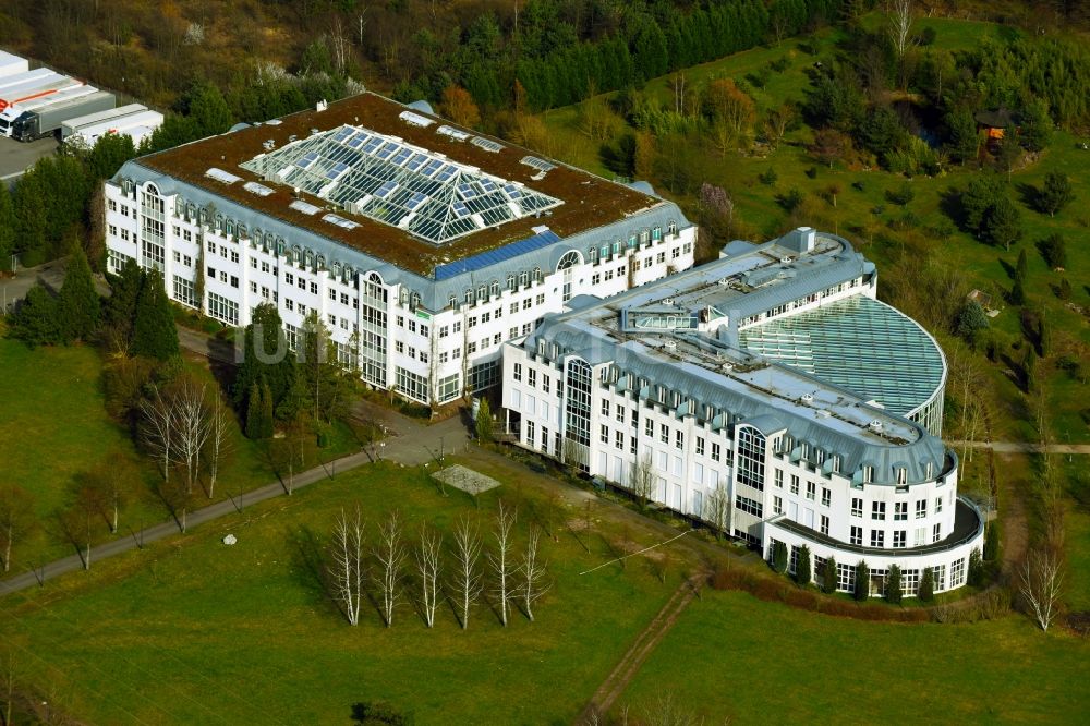 Luftaufnahme Dietzenbach - Geschäftsgebäude der ExperTeach Gesellschaft für Netzwerkkompetenz mbH und Controlware GmbH sowie Hotel Artrium am Park in Dietzenbach im Bundesland Hessen, Deutschland