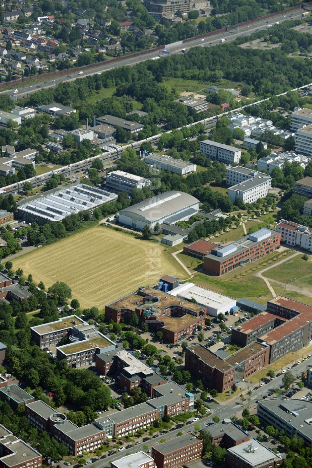 Dortmund von oben - Geschäftshaus der Markus Gerold Unternehmensgruppe in Dortmund im Bundesland Nordrhein-Westfalen