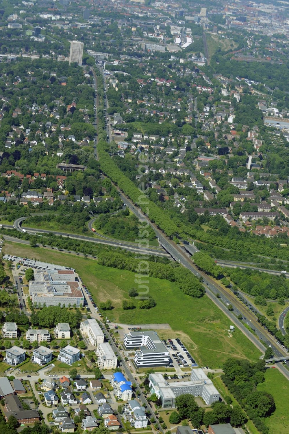 Dortmund von oben - Geschäftshaus der Markus Gerold Unternehmensgruppe in Dortmund im Bundesland Nordrhein-Westfalen