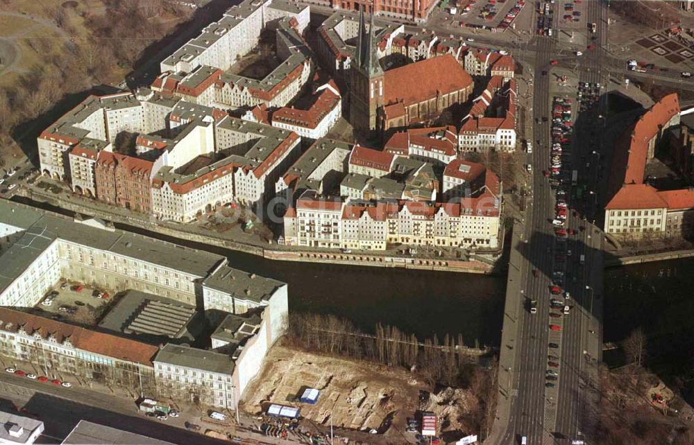 Luftbild Berlin - Geschäftshausbau durch Groth + Graalfs am Nikolaiviertel