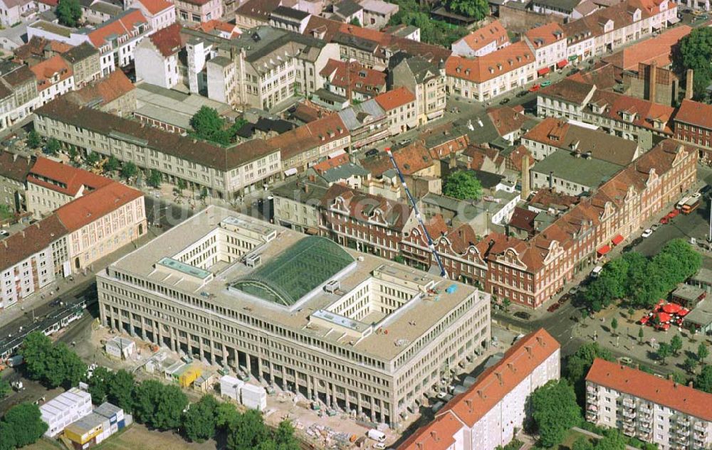 Luftaufnahme Potsdam - Geschäftshausbau am Holländerviertel in Potsdam.