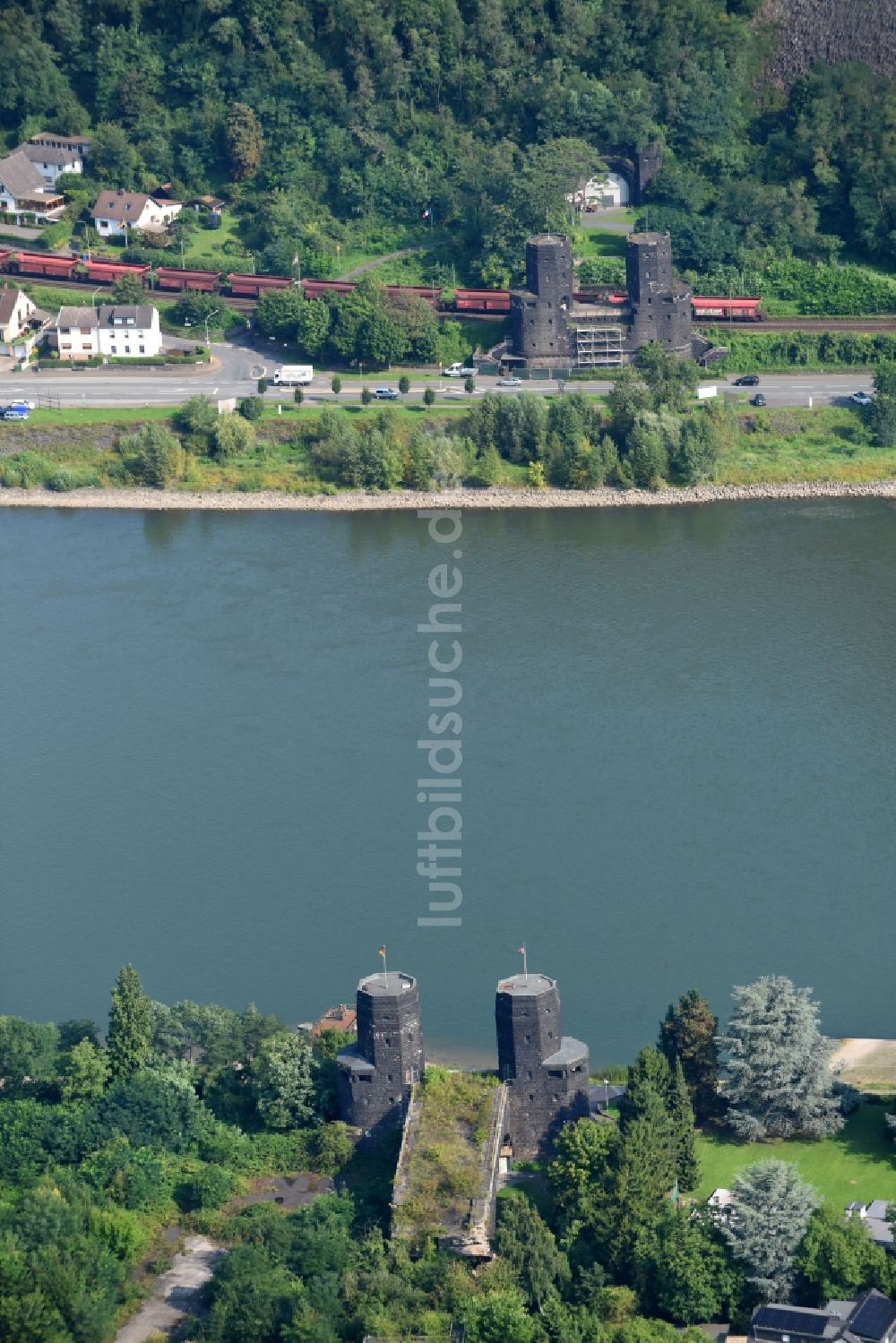 Remagen aus der Vogelperspektive: Geschichts- Denkmal Brücke von Remagen An der Alten Rheinbrücke in Remagen im Bundesland Rheinland-Pfalz, Deutschland