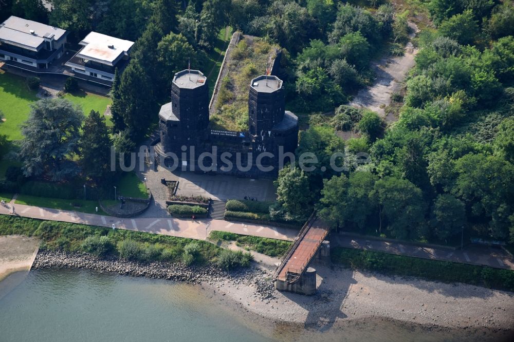 Remagen aus der Vogelperspektive: Geschichts- Denkmal Brücke von Remagen in Remagen im Bundesland Rheinland-Pfalz, Deutschland