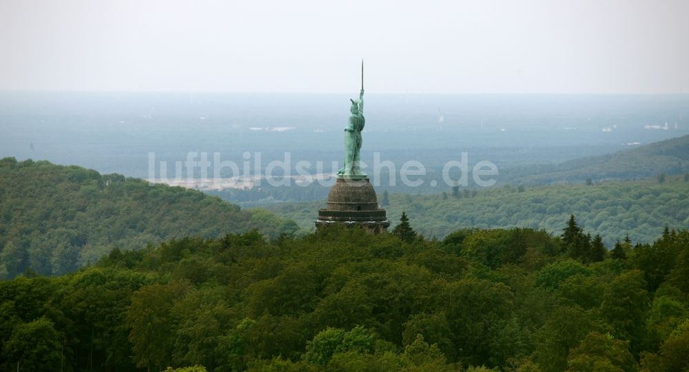 Luftaufnahme Detmold - Geschichts- Denkmal Hermannsdenkmal im Teuteburger Wald in Detmold im Bundesland Nordrhein-Westfalen