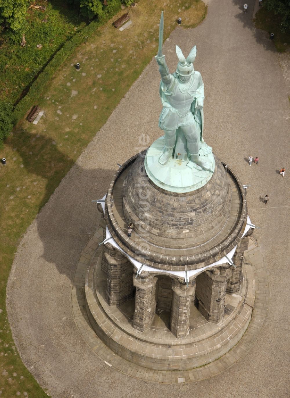 Luftaufnahme Detmold - Geschichts- Denkmal Hermannsdenkmal im Teuteburger Wald in Detmold im Bundesland Nordrhein-Westfalen