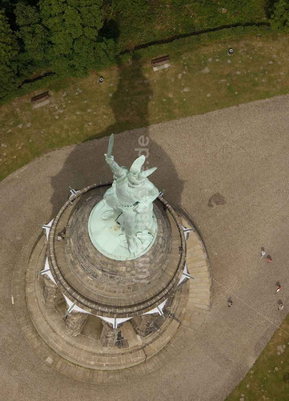 Detmold aus der Vogelperspektive: Geschichts- Denkmal Hermannsdenkmal im Teuteburger Wald in Detmold im Bundesland Nordrhein-Westfalen