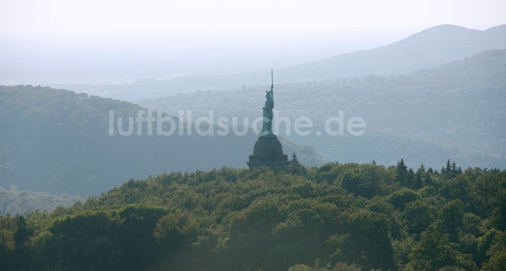 Luftaufnahme Detmold - Geschichts- Denkmal Hermannsdenkmal im Teuteburger Wald in Detmold im Bundesland Nordrhein-Westfalen