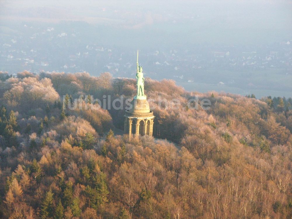 Detmold aus der Vogelperspektive: Geschichts- Denkmal Hermannsdenkmal im Teuteburger Wald in Detmold im Bundesland Nordrhein-Westfalen