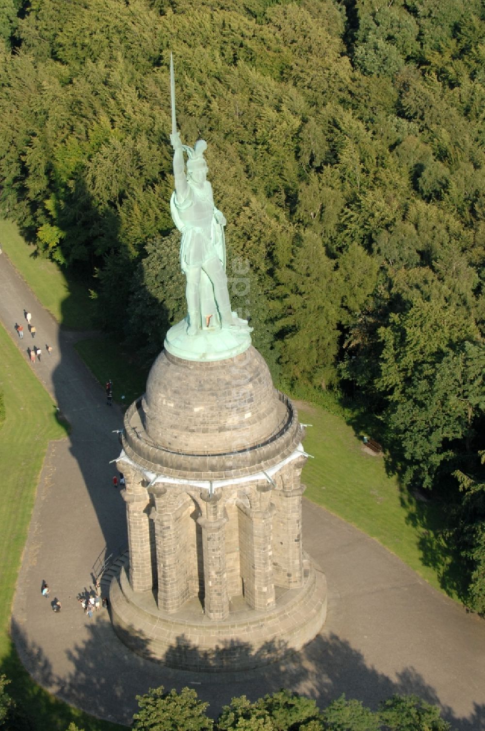 Luftbild Detmold - Geschichts- Denkmal Hermannsdenkmal im Teuteburger Wald in Detmold im Bundesland Nordrhein-Westfalen