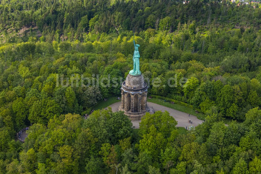 Luftaufnahme Detmold - Geschichts- Denkmal Hermannsdenkmal im Teutoburger Wald in Detmold im Bundesland Nordrhein-Westfalen