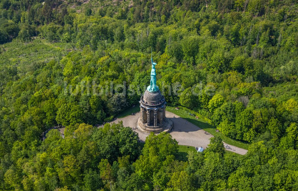 Luftbild Detmold - Geschichts- Denkmal Hermannsdenkmal im Teutoburger Wald in Detmold im Bundesland Nordrhein-Westfalen