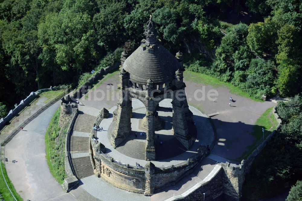 Porta Westfalica von oben - Geschichts- Denkmal Kaiser-Wilhelm-Denkmal in Porta Westfalica im Bundesland Nordrhein-Westfalen