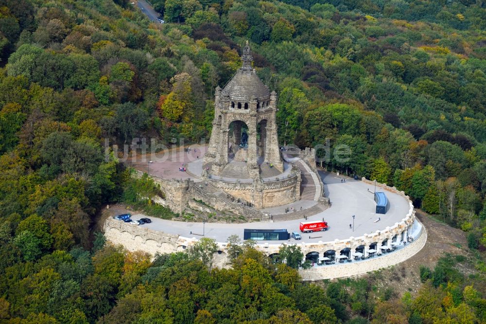 Luftaufnahme Porta Westfalica - Geschichts- Denkmal Kaiser- Wilhelm- Denkmal in Porta Westfalica im Bundesland Nordrhein-Westfalen, Deutschland