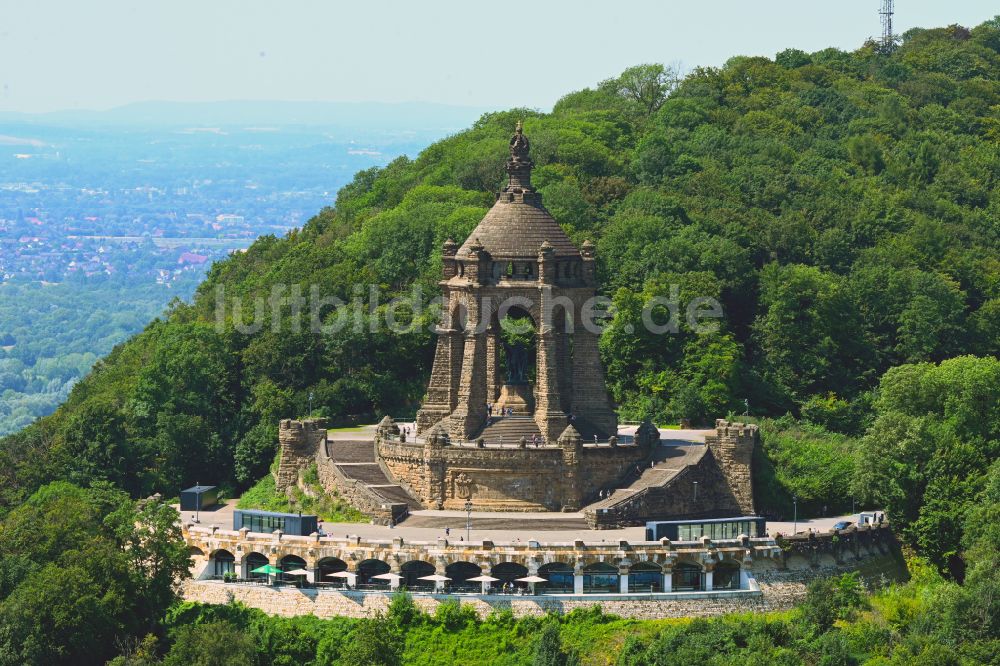 Luftaufnahme Porta Westfalica - Geschichts- Denkmal Kaiser- Wilhelm- Denkmal in Porta Westfalica im Bundesland Nordrhein-Westfalen, Deutschland